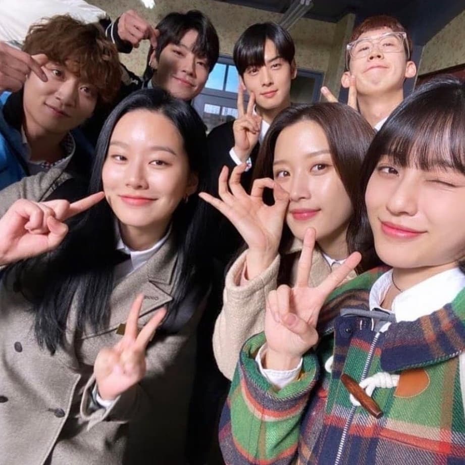 FansVerdadera's tweet photo. Vamos a extrañar este drama los amamos😭😭😭❤️❤️
#TrueBeautyEp16 #final #capitulofinal #yunyeong #suho #EUNWOO #yunyeong #coreanos https://t.co/Bapu4iFIRj