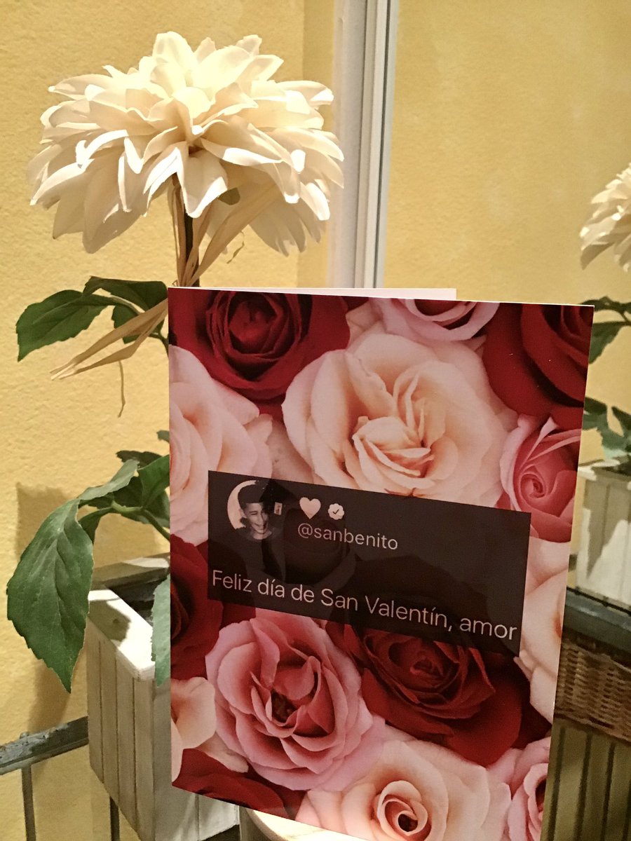 jennvee__'s tweet photo. Bad Bunny Valentine’s cards 🐰 https://t.co/T5Ac7aG0wL