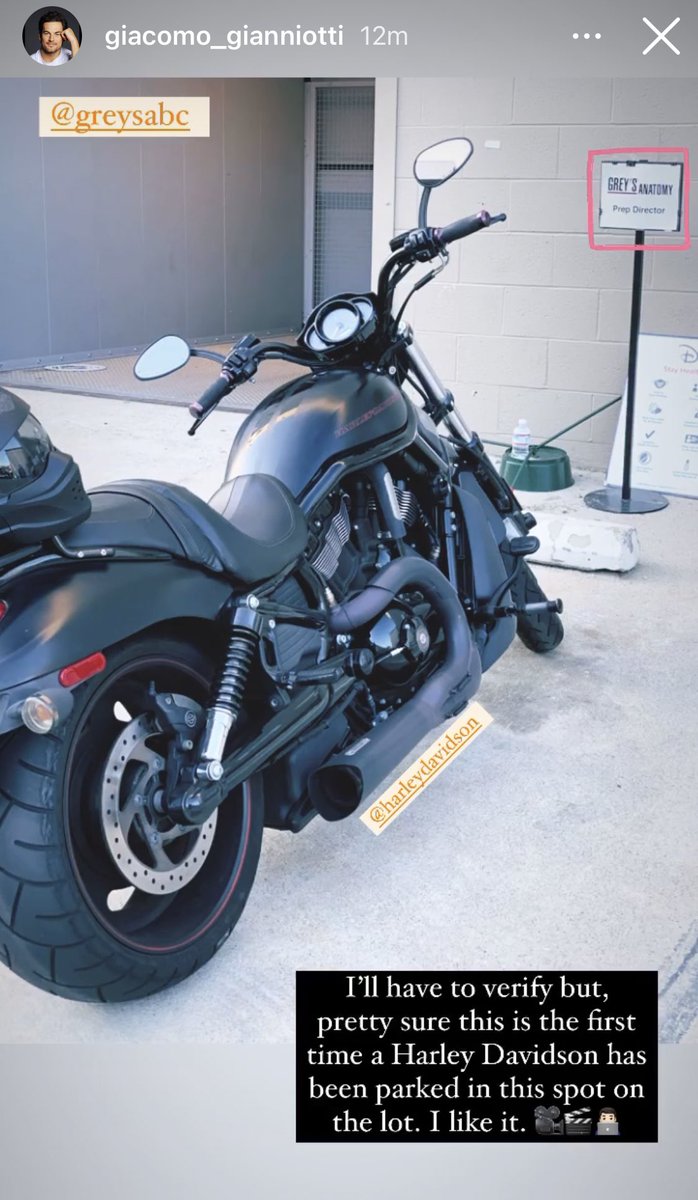 INSTASTORY | #GreysAnatomy Giacomo Gianniotti 

Prep director? Looks like Giacomo will be directing an episode of Grey’s. AWESOME!