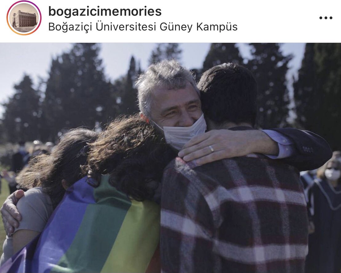 shebnem_askin's tweet photo. Bogazici Universitesi 👌#KabulEtmiyoruzVazgecmiyoruz #AsagiyaBakmayacagiz #Arkadaslarımızıİstiyoruz https://t.co/G6FhJqPAi3