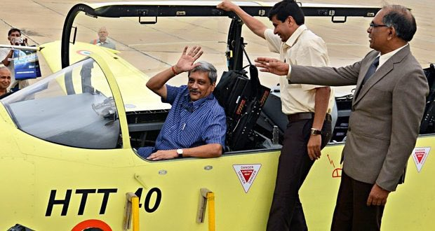 AnkushDey_'s tweet photo. The Goan who changed the Defence Landscape during his short stint ... Today @HALHQBLR has turned out to be envy of the world #TejasMk #HTT40 #LCATejas #LCASaga #IAF #IndianArmedForces #AeroIndia2021 @PrinceArihan https://t.co/h4Zqind7aE