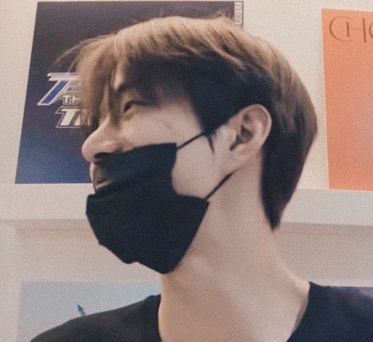 LOOKSKJW's tweet image. best side profile in kpop but it's just kim jungwoo a thread :