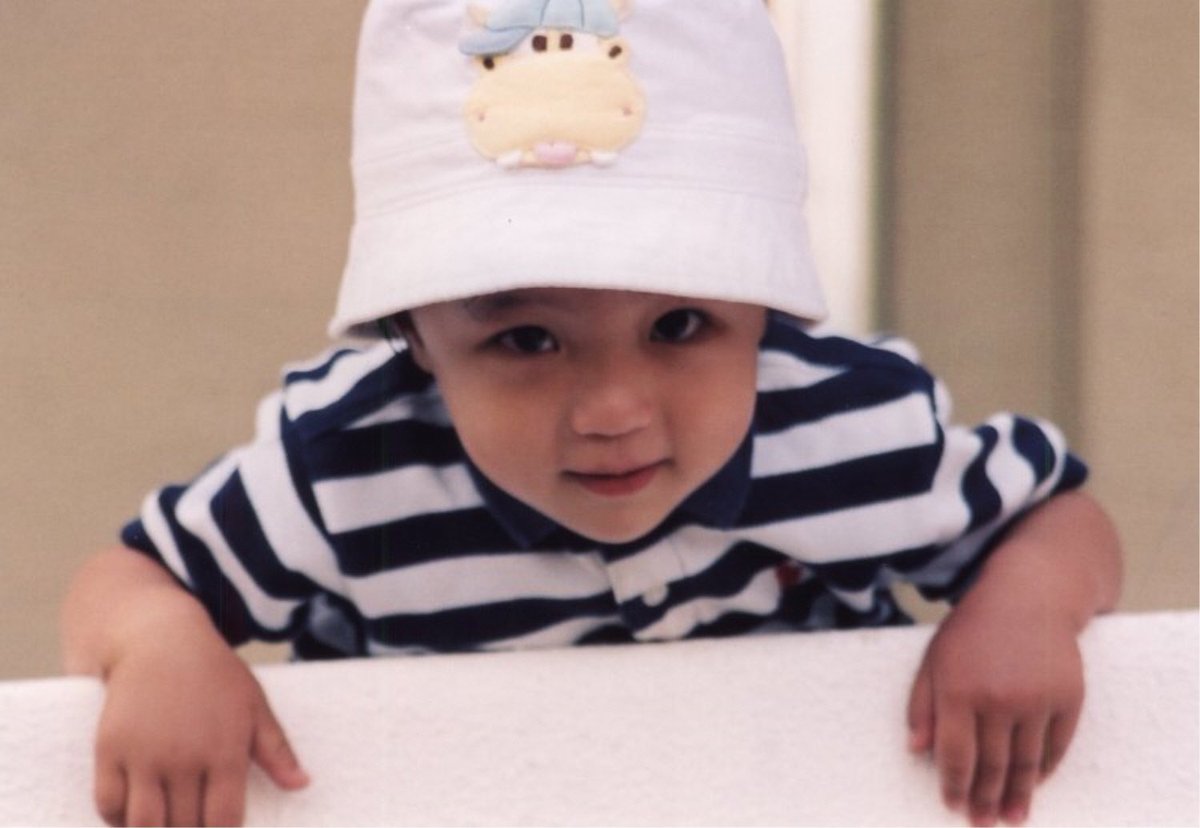 band_bandage's tweet photo. [🎂]

생일을 축하해 주신 모든 분들께 감사의 마음을 담은 ❤️
밴디지 현빈의 깜짝 선물이 도착했습니다 ! 🎁🎉

#HappyHyunbinDay 
#Bandage #밴디지
#ShinHyunbin #신현빈 https://t.co/OwTKG6kvWJ
