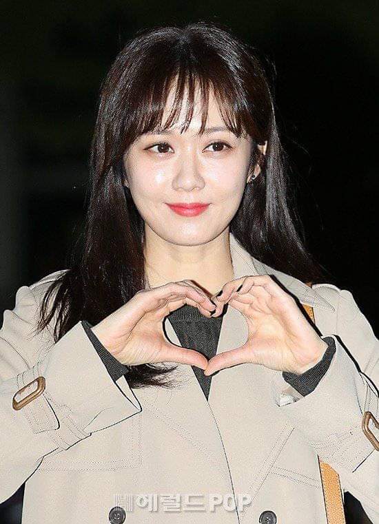 licel82's tweet photo. So pretty Nara during the wrapped up party of VIP Drama #VIPFinale https://t.co/bAJLTtGqhL