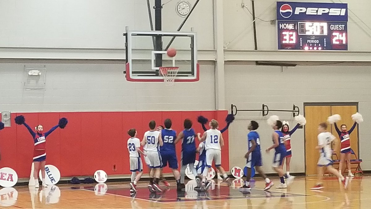 StacyBStory's tweet photo. Great night to be an Eagle! 8th Grade Night at LCMS. We celebrated our basketball players and cheerleaders. A and B Teams won! We are so proud of these young men and woman for what they represent on &amp; off the court. Loved seeing all that passion tonight! 🙌🦅❤🏀 #LCMSResilient https://t.co/kIUYg7wBlM