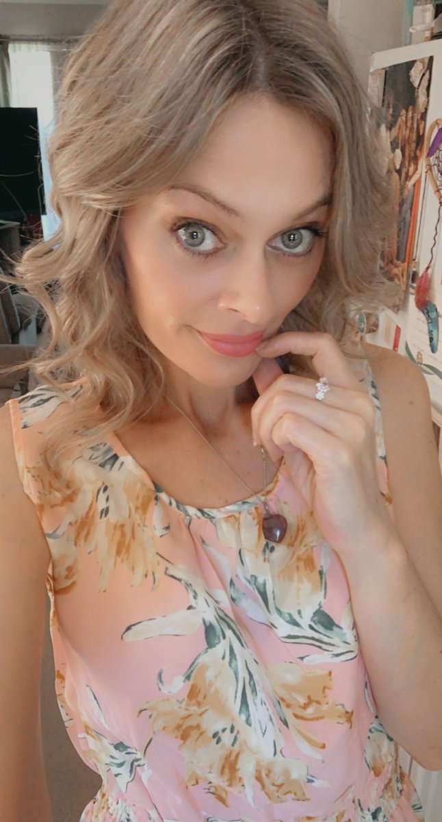 Candysseus's tweet photo. #FancyFilterFriday #MissCandyLicious ๐ญ https://t.co/Kfww1jYJki