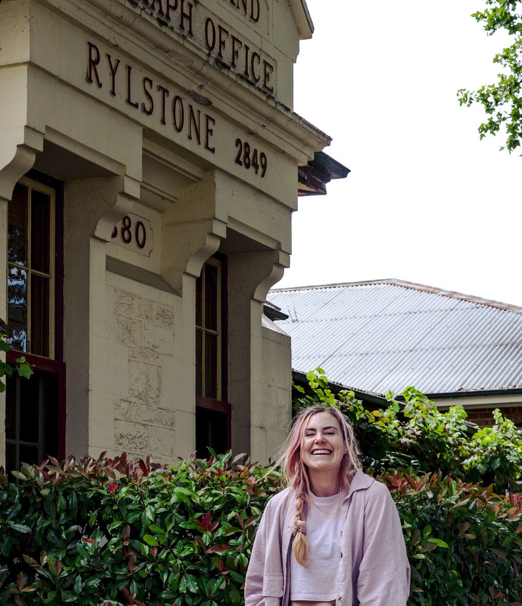 We love making detours and finding cute little towns to explore 🚐 this is Rylstone in the mid-west of NSW. It's a great place to stop for dumplings and to walk around the adorable historic town.