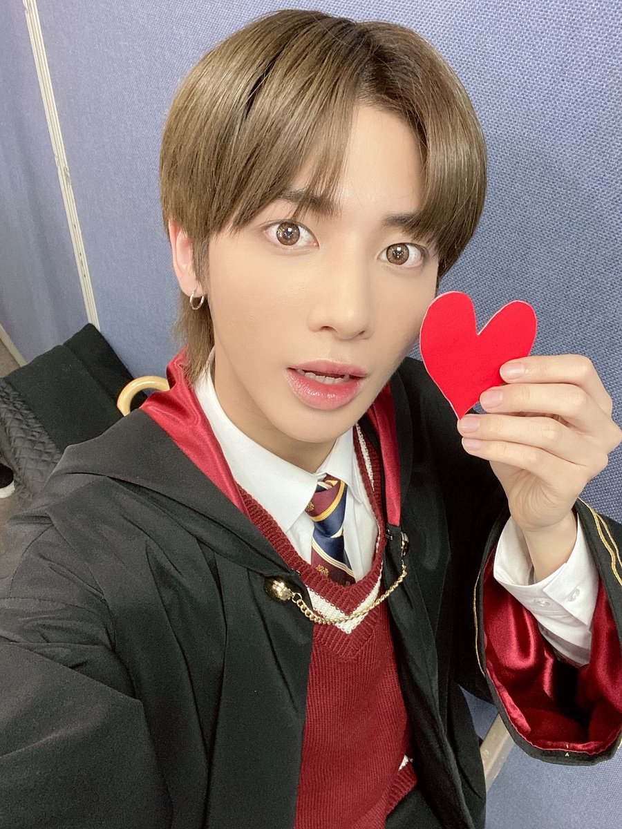 루스 tweet media