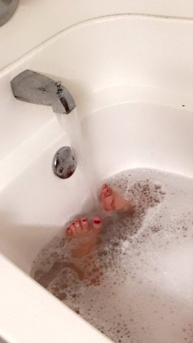 I just want someone to scrub my back and finger fuck me in the bathtub is that really too much to ask