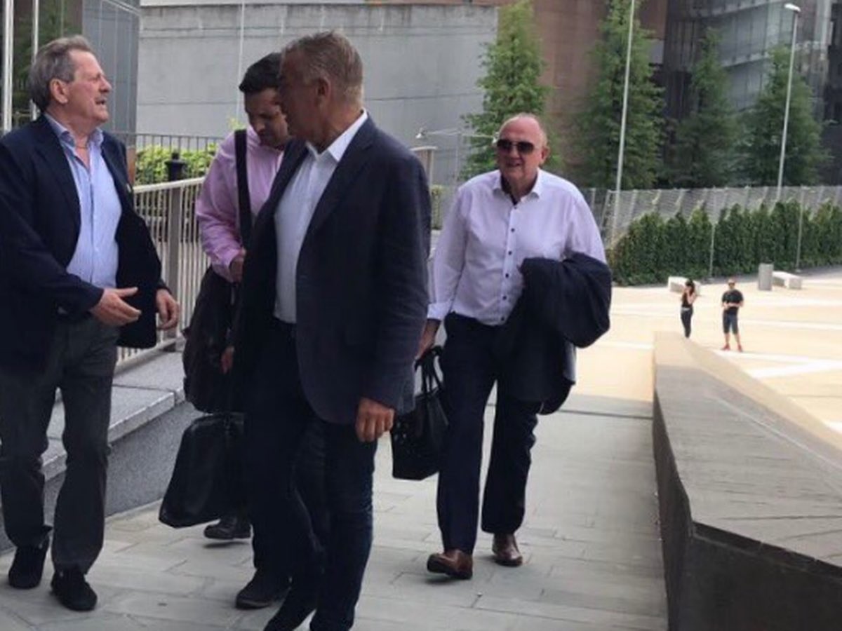 Now a bit on Steve Walsh:Steve Walsh went to Milan, came home with a pizza and a sun tan. Marcel Brands went to Barcelona, came home with Andre Gomes, Lucas Digne and Yerry Mina, 3 important players for us right now.