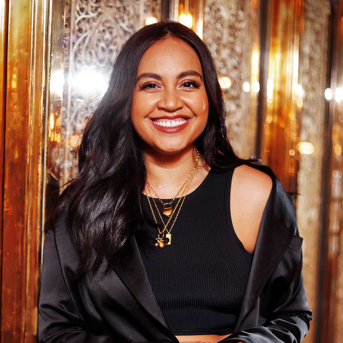 MauboyPics's tweet photo. Hi, this is a brand new Jessica Mauboy fan-account, Please follow us and turn on the notifi's button to get updates on Jess Photos+Videos. Thanks guys! ♡

#JessicaMauboy #NewFanAccount https://t.co/uL1hSYGCYZ