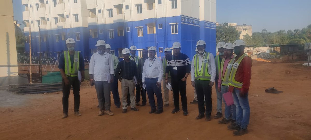 aptidco's tweet photo. Central team Sri JK Prasad and Sri Abhishek Mishra lead engineers,PMAY-U have inspected the #APTIDCO AHP projects at Dabbanda  and Duvvada sites in Visakhapatnam-AP, the team was accompanied by respective engineering heads.
@MoHUA_India 
#pedalandarikiillu
#apmaud
#apshcl https://t.co/maNOMLzpmX
