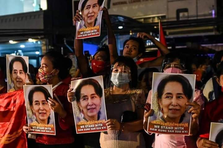 Let's fight together for our future.We are young and strong.🙏🇲🇲
#HearTheVocieOfMyanmar
#WeNeedDemocracy 
FREEDOM FOR FEAR