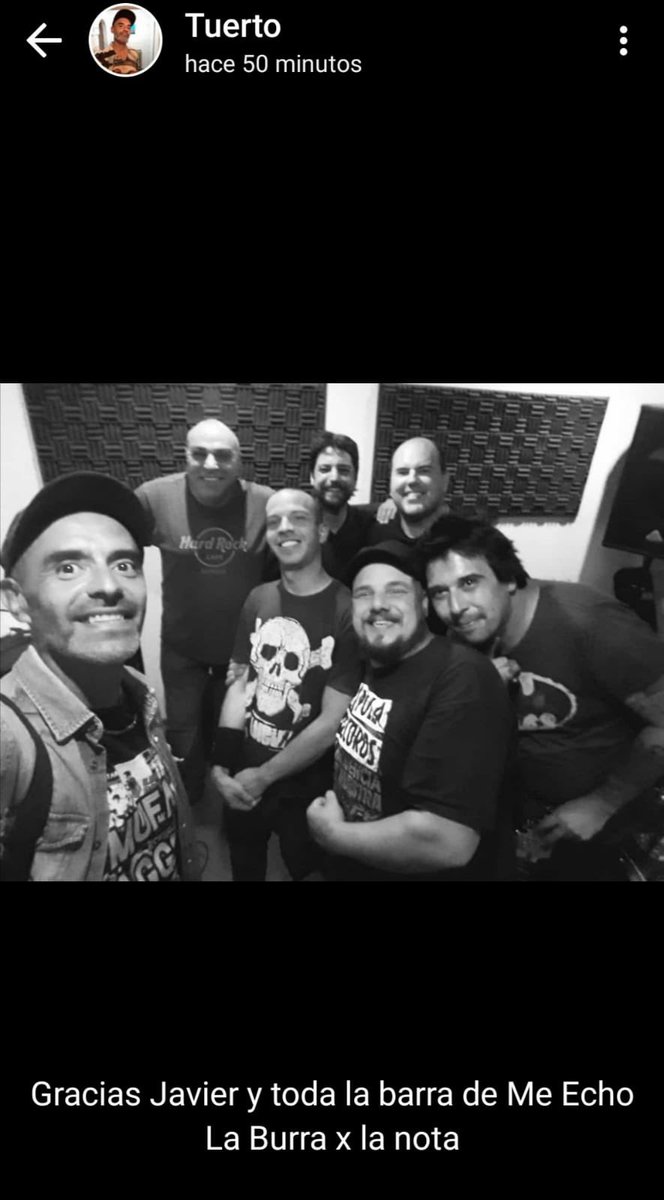 me_burra's tweet photo. Ensayo,firma de contrato por el disco,más nota. https://t.co/lFfRLczVEu