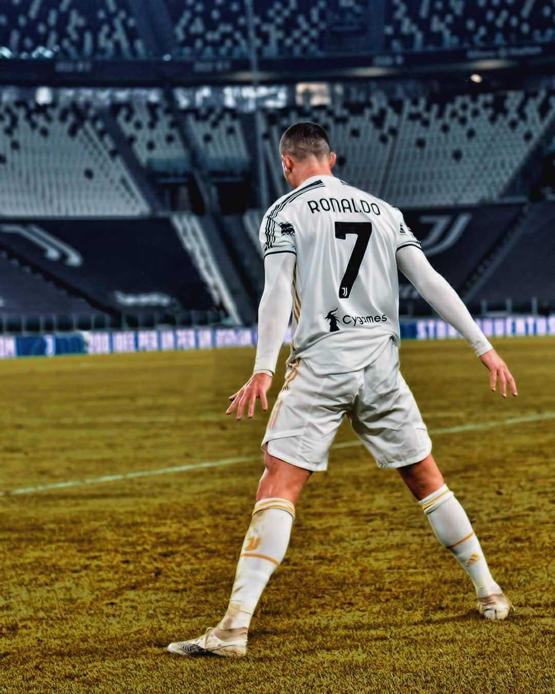 Cristiano Ronaldo explains iconic 'Siuuuu' celebration meaning after seeing  it become a 'global phenomenon' | Goal.com Singapore