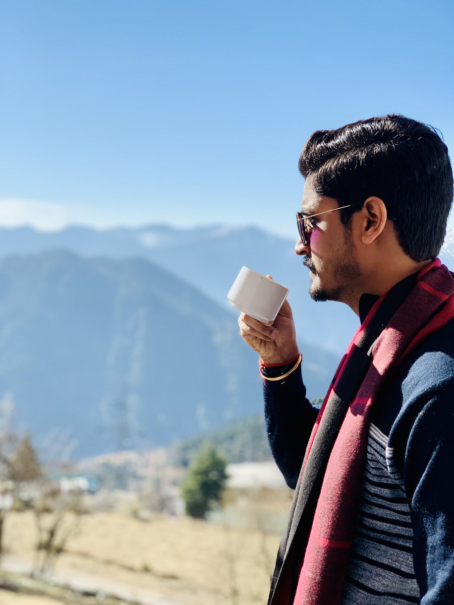 gauravgarg090's tweet image. 𝐌𝐞𝐧 𝐰𝐡𝐨 𝐰𝐞𝐚𝐫 𝐛𝐥𝐚𝐜𝐤 𝐥𝐢𝐯𝐞 𝐜𝐨𝐥𝐨𝐮𝐫𝐟𝐮𝐥 𝐥𝐢𝐟𝐞..