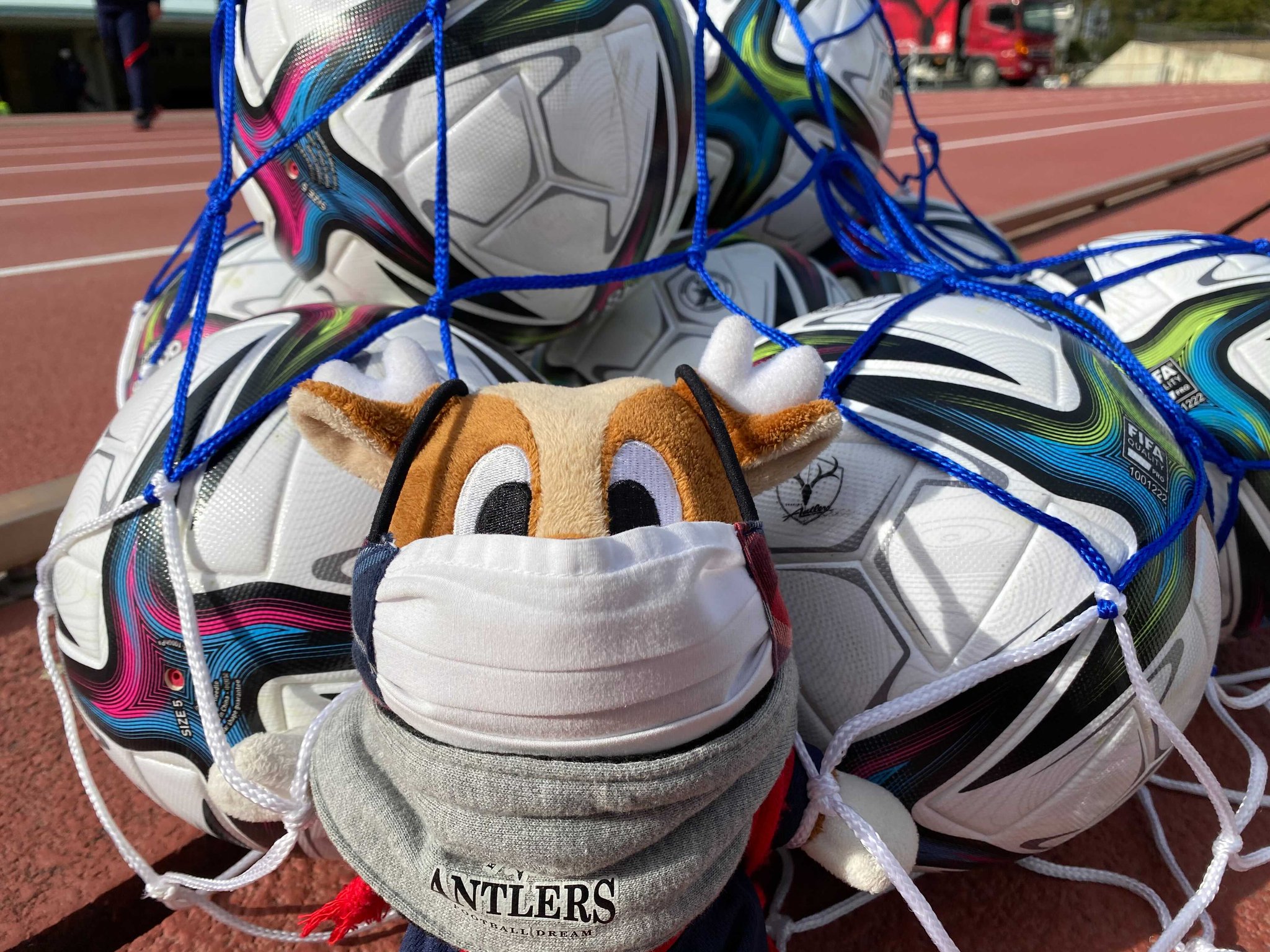 Uzivatel 鹿島アントラーズ Na Twitteru 宮崎キャンプ21 Antlers Kashima 鹿島アントラーズ 午後もお手伝い アントン