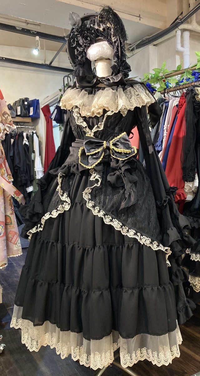 Atelier Pierrot ラフォーレ原宿店 入荷情報 Triple Fortune セイレーンワンピース 32 000 Tax 深海のような綺麗なブルーが特徴のワンピースです 21年2 8 2 9は休館日となります アトリエピエロラフォーレ原宿店 ロリィタ