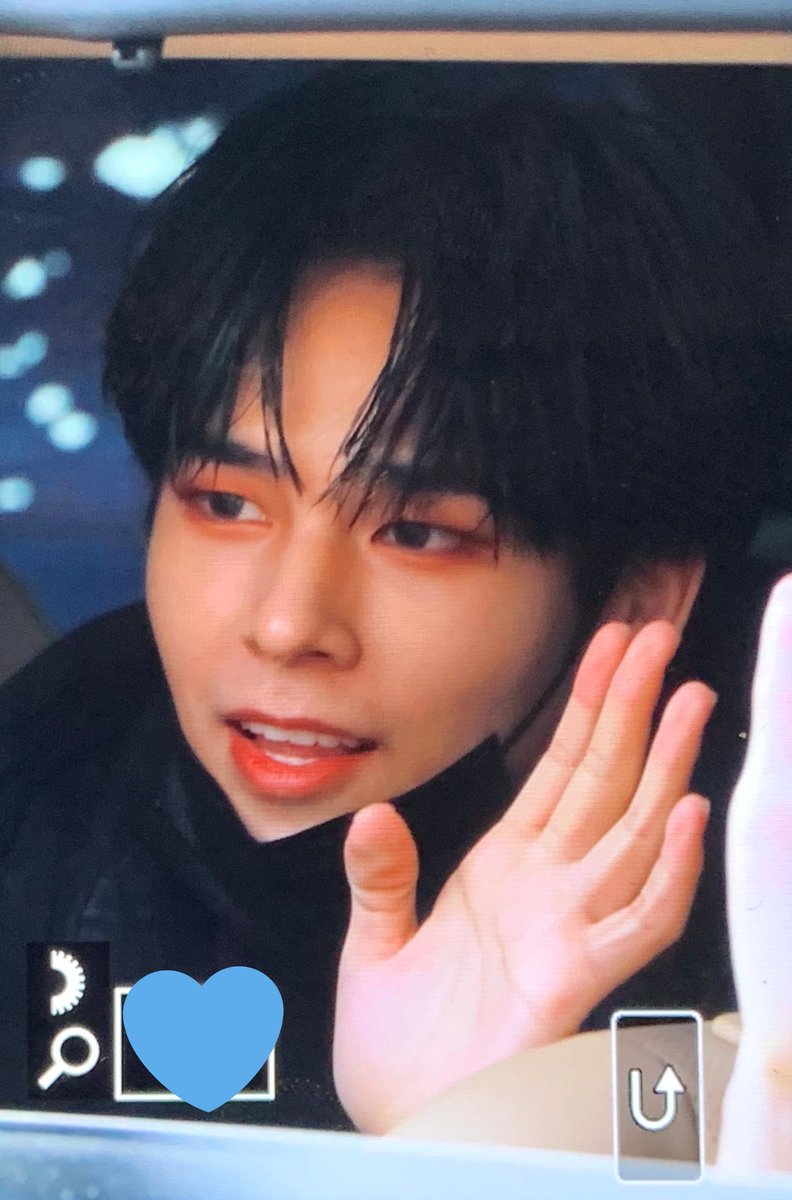 210205 뮤뱅 퇴근 

귀여워잉 💗

#CRAVITY #크래비티 #박세림 #세림 #셂