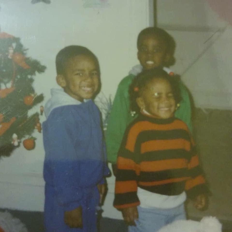 MyNote___Book's tweet image. My angels keep me safe . No loss like the loss of a sibling ..........

2x 💔