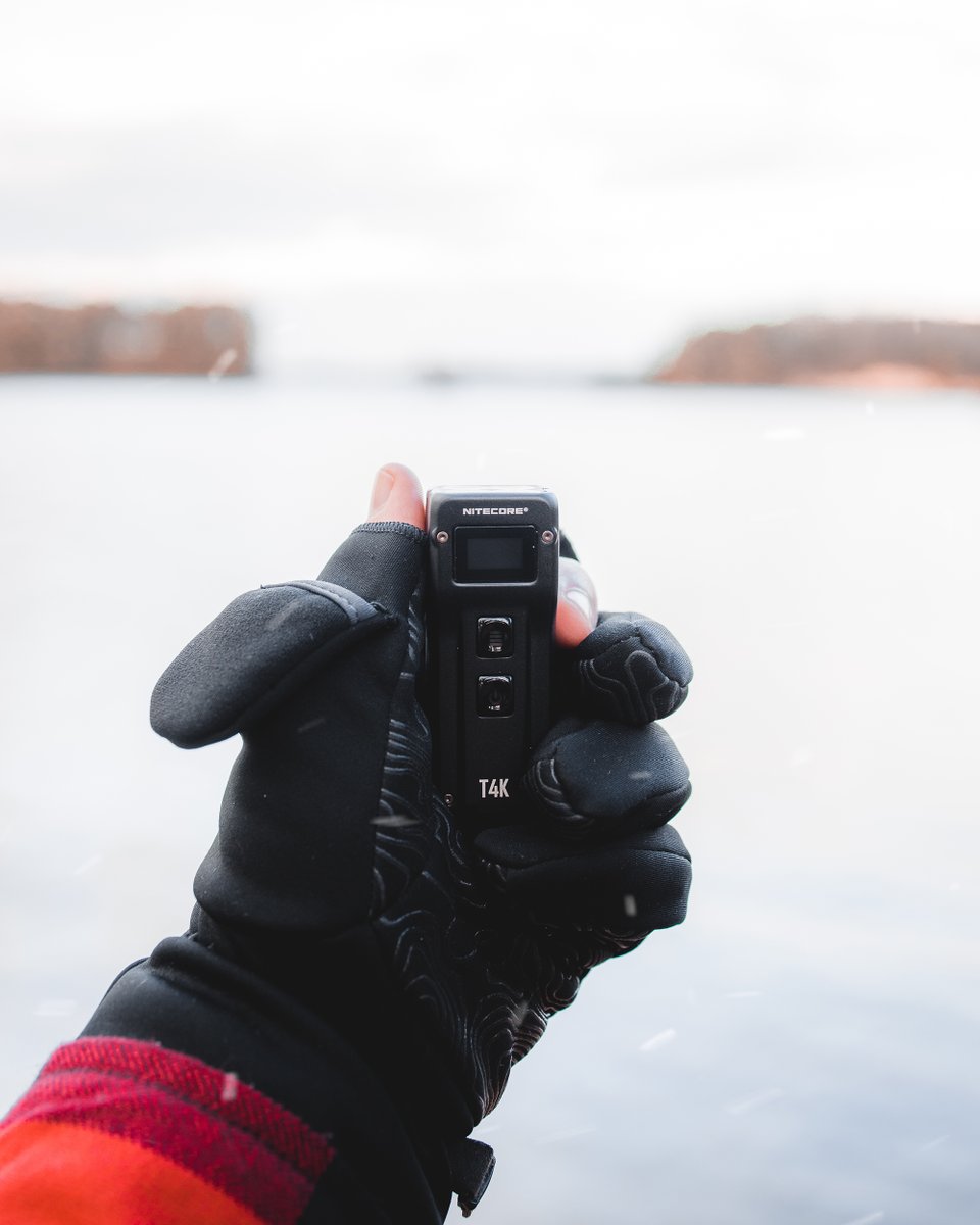 Queena15222428's tweet image. You must be hoping some small tool can help you in darkness, here come's the T4K keychain light. It can emit 4000 lumens instant dazzle strike at any time, which is ideal for self-defense.
More info:bit.ly/T4Kinfo
#keychainlight #keychain #camping #outdoor #flashlight