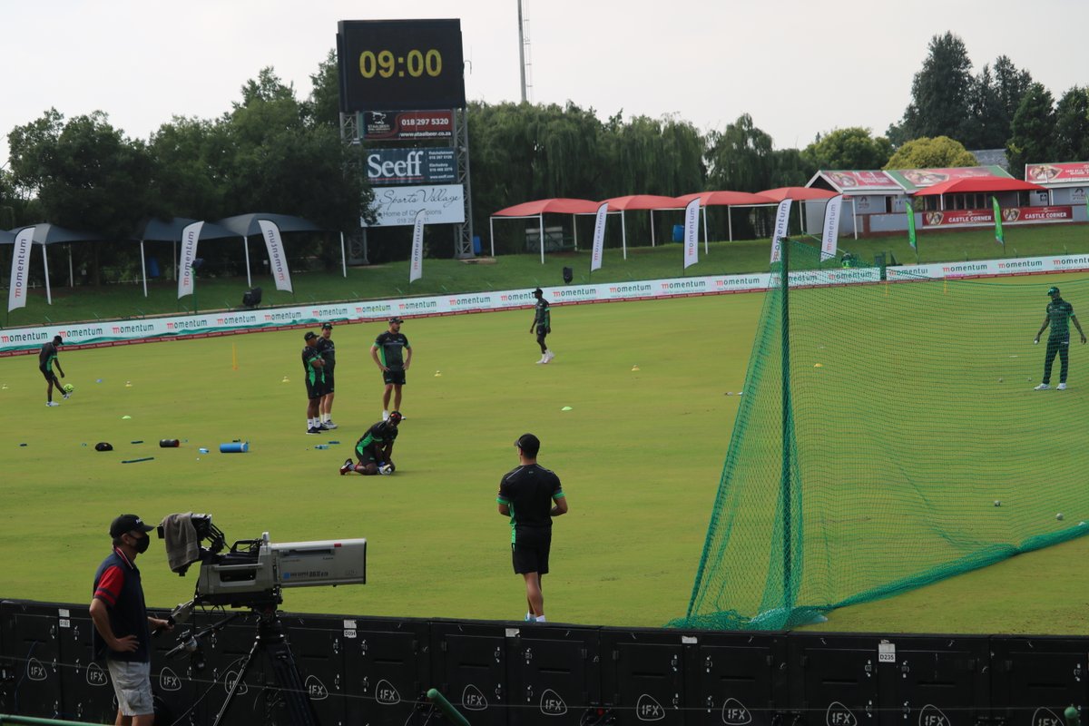 NW_Cricket's tweet image. Scenes @SENWES Park this morning, the teams are warming up and ready for the Momentum One Day Cup Final (Reserve Day).

@LionsCricketSA vs @DolphinsCricket

Catch all the action live on SuperSport and the CSA Match Centre!

#SenwesPark #homeofchampions #MODC #SeeUsOnThePitch