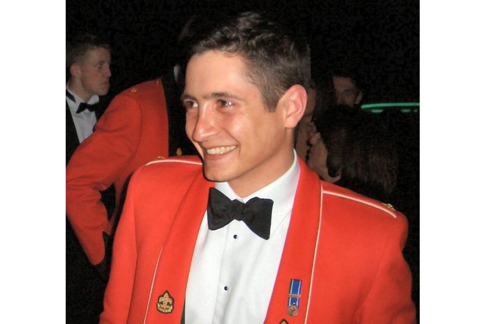 KeyserSosse's tweet image. 5th February 2007

Second Lieutenant Jonathan Bracho-Cooke, aged 24 from Hove, of 2nd Battalion The Duke of Lancaster's Regiment, was killed by an IED blast whilst commanding a vehicle patrol in the As Sarraji District of Basra, Iraq 

Lest we ever Forget this brave young man🏴󠁧󠁢󠁥󠁮󠁧󠁿🇬🇧