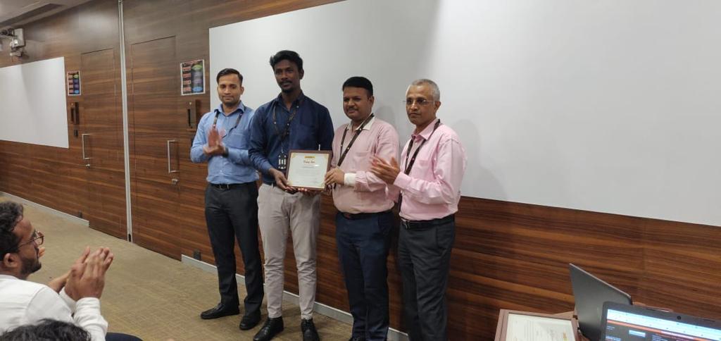 MOFSL_HRConnect's tweet image. Back To Office; Back With Our Trainings; Back With Performance 🤩

#lifeatmofsl #startpositive #backtooffice