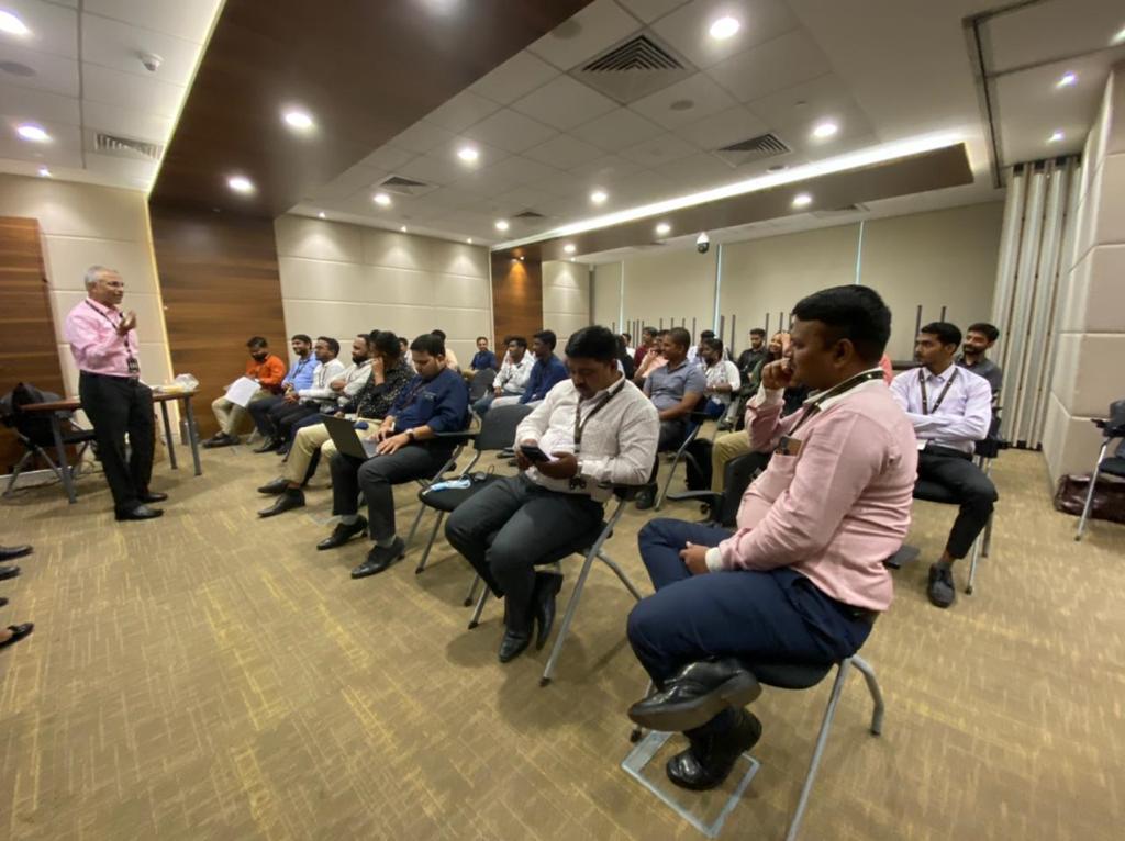 MOFSL_HRConnect's tweet image. Back To Office; Back With Our Trainings. 🤩
#lifeatmofsl #startpositive #backtooffice