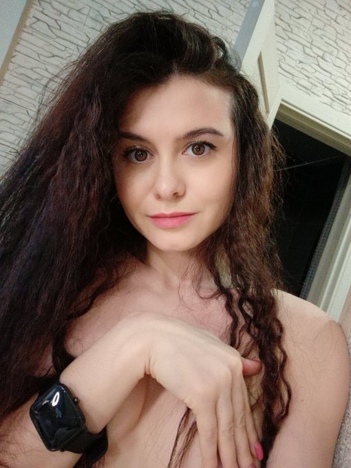 #adult #camgirl https://t.co/jEW4UTent2<a href="/tag/adult"class="tags">#adult</a><a href="/tag/camgirl"class="tags">#camgirl</a>