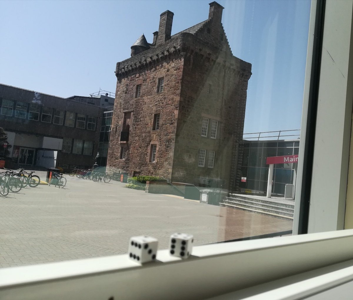 WilliamANicol's tweet image. #FSF2021 #SightedGuide #GuideDogs
This week has helped me to make a bit more sense of perception and expression. The importance of team work and a different perspective. Don&apos;t be overly structured.
Napier&apos;s bones vs chance.
Thanks to Jim, my Sighted Guide partner and FSF2021.