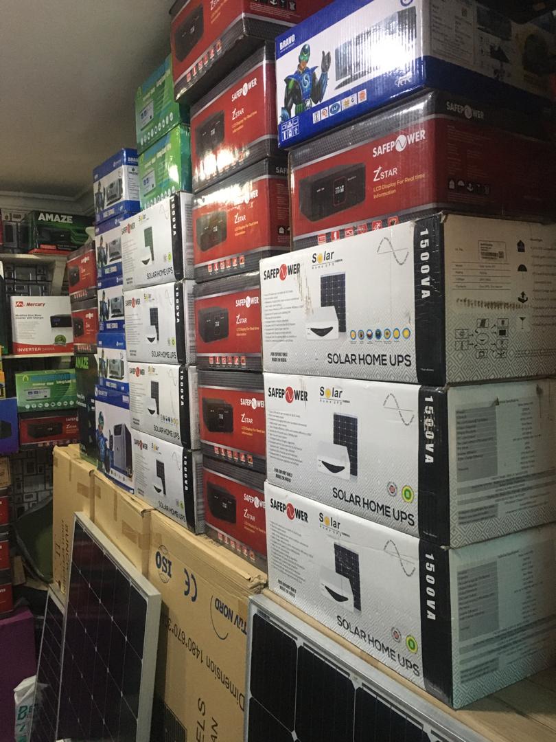 Vickky01dboss's tweet photo. Hey Twitter , let me be your plug for sourcing all types of solar equipments like

-Solar inverters
-Solar batteries
-Solar panels
-Solar freezers
-LED Solar street lights.
- E. T. C.. 

Delivery is Nationwide.
PLEASE HELP RETWEET 🙏❤

Send a DM/WhatsApp: https://t.co/gmPTNAjTbv https://t.co/Y8Q2WeVSF2