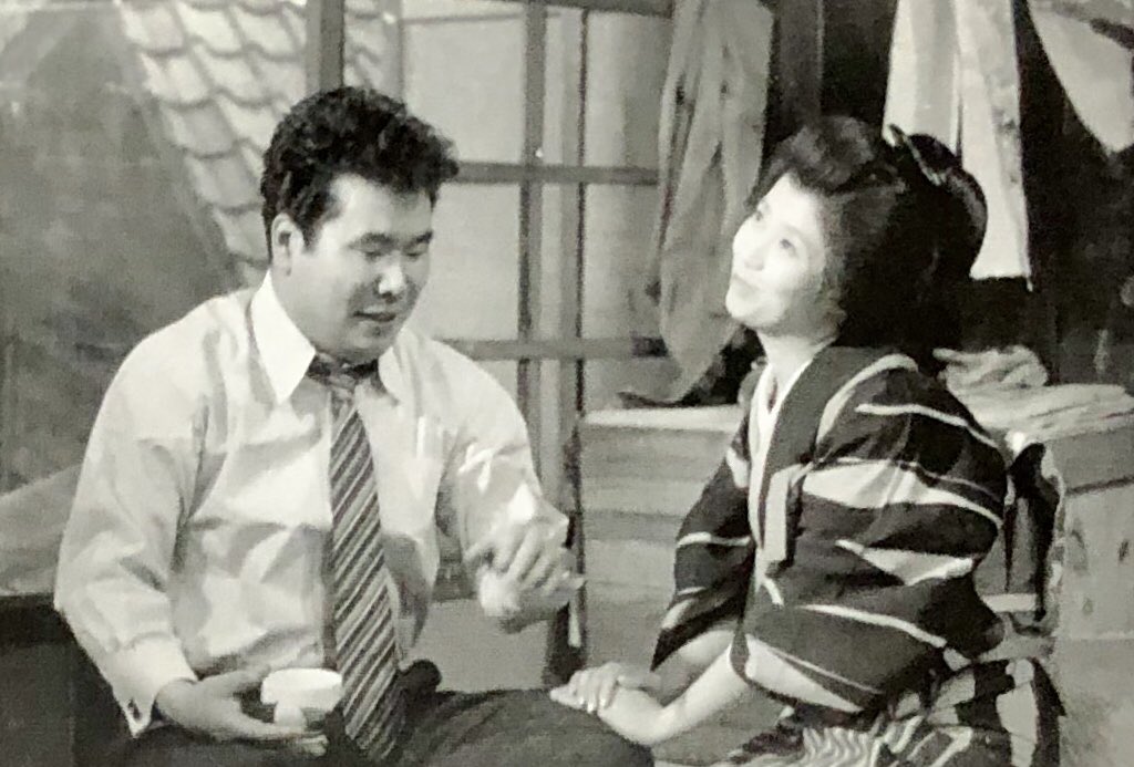 Bu-chan was the model for the Gyu-chan character in Bunroku Shishi's novel "Oban". It was made into a film, and then a TV series, where rags-to-riches speculator Gyu-chan was played by Tora-san actor Kiyoshi Atsumi.