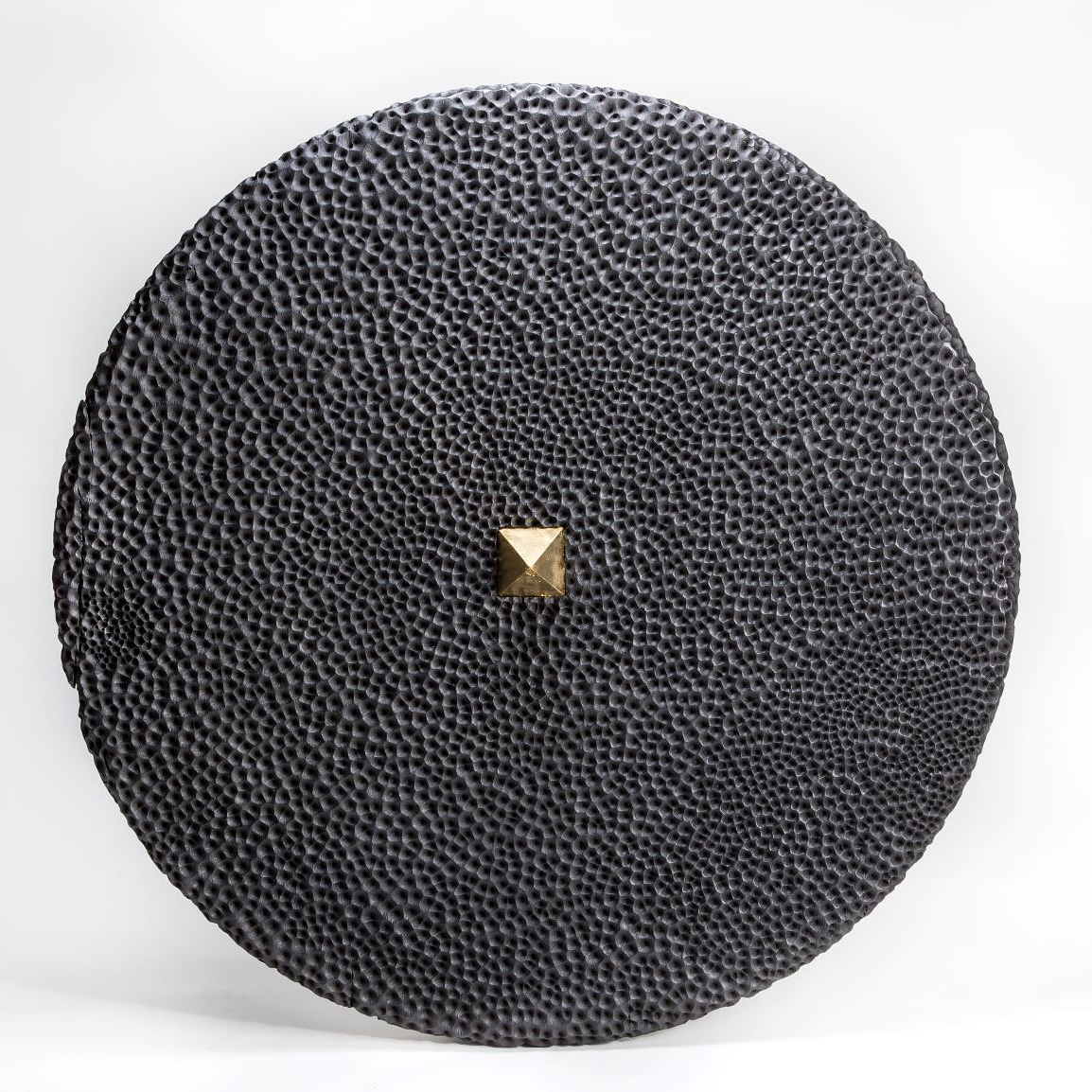 emmetkane1's tweet photo. Recently completed wall piece
Ebonised Irish Oak with 23c gold leaf 80cm x 50cm - 32"x2
#texture
#woodart
#sculpture
#art
#craft
#woodturner
#woodturning
#interiorarchitecture
#interdesgin
#emmetkane
#castledermot https://t.co/bO39JS0Qhb