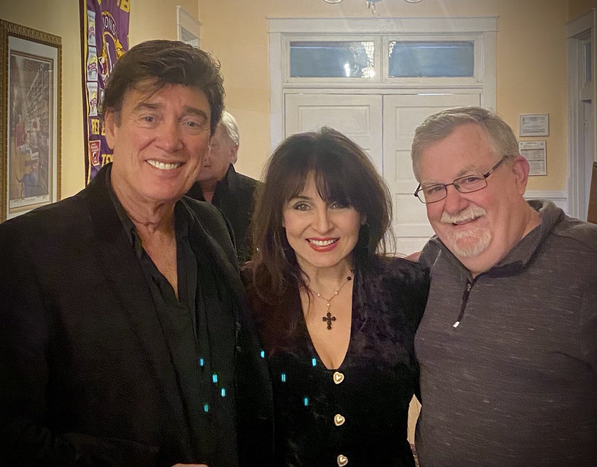 Deborah Allen tweet media