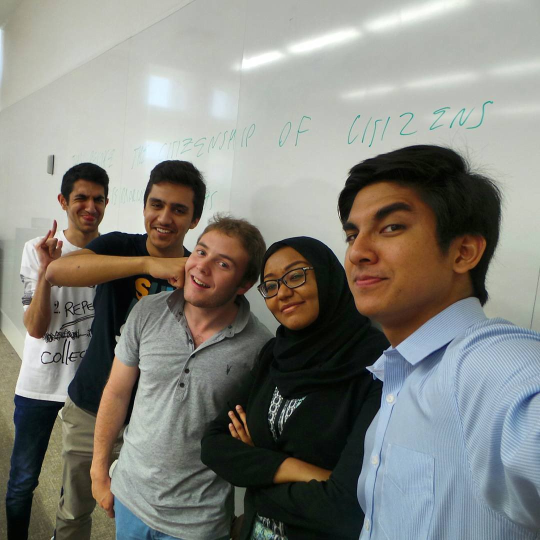 SyedSaddiq's tweet image. I am truly humbled and grateful that many non-Malaysians are also looking forward to join the class.

I apologize for the technical inconvenience and welcome my international counterparts to join my course through the steps listed in the poster! 

Be bold like #thunderBOLD!