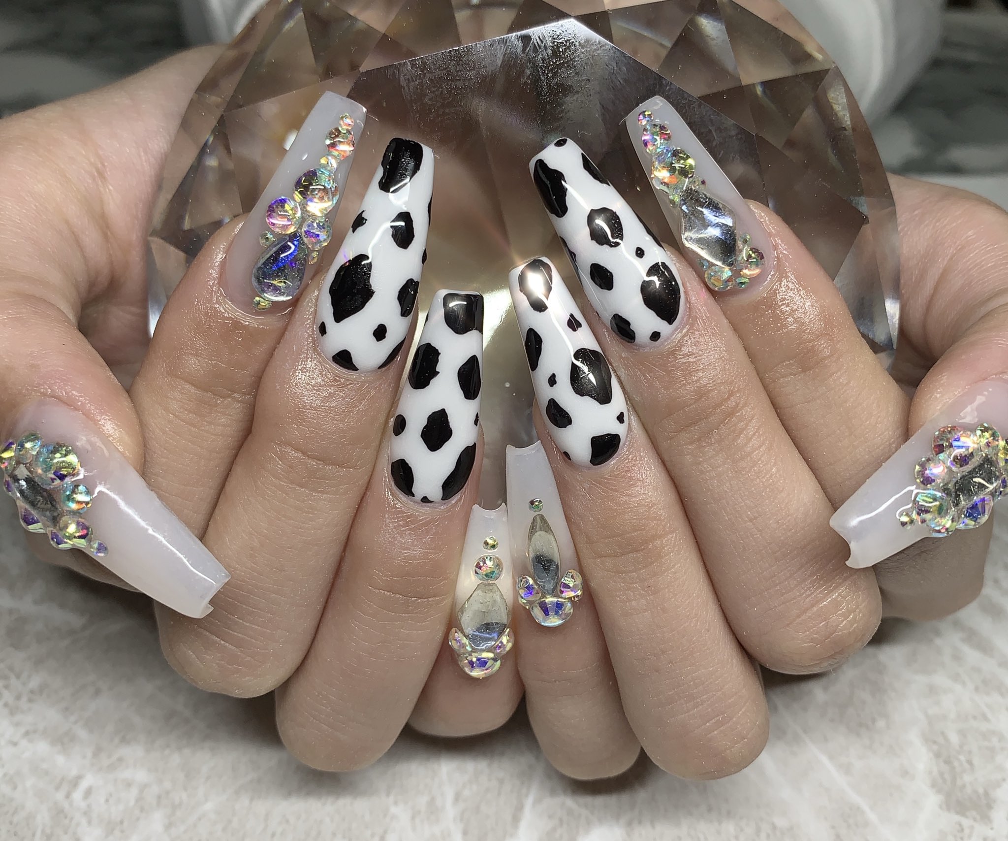 Twitter 上的 村田 奈津季 みゆうちゃんネイル スカルプ バレリーナネイル 乳白色ネイル ホワイトネイル 牛柄ネイル アート ネイルキラキラネイル 自宅ネイル 冬ネイル Nail T Co B0xorepbfv Twitter