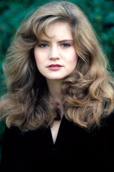 Happy 59th Birthday to Jennifer Jason Leigh! 