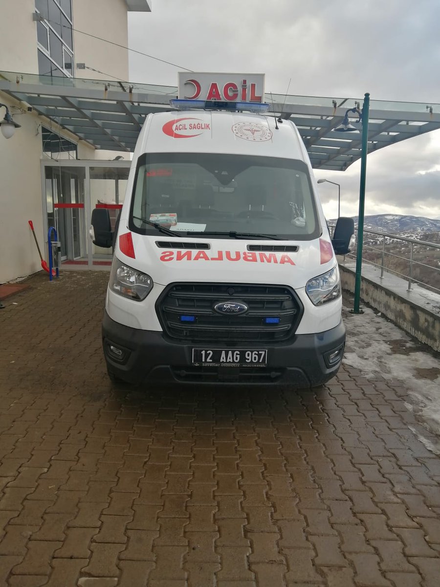 AkpartiAdakli's tweet photo. Yeni 4×4 Ambulansımız Adaklı'ya ulaştı. Bu konuda Emeği geçen plan ve bütçe komisyon başkanımız @_cevdetyilmaz 'a   Bingöl millet vekilimz @FeyziBerdibek1 il sağlık müdürümüze, Adaklı İlçe Başk. @AhmetKrakaya12 'ya Bld. Başkanımız @ZekiIsik12 ve il encümenlerimize teşekür ederiz. https://t.co/qxciRGO5DI