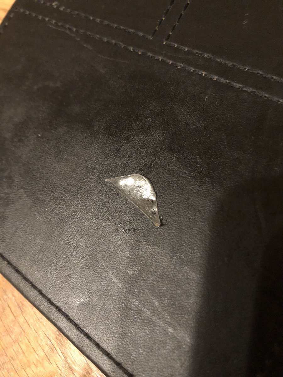 herecomesflynn's tweet photo. @asda I found a sharp piece of plastic embedded in my fillet of salmon just now. It’s surely not the standards you set as a company. No response to my email or DM to your service team. https://t.co/8YLJexO09Z