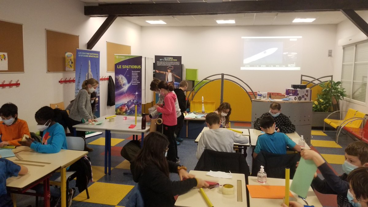 Collège du Carladez - Mur-de-Barrez tweet media