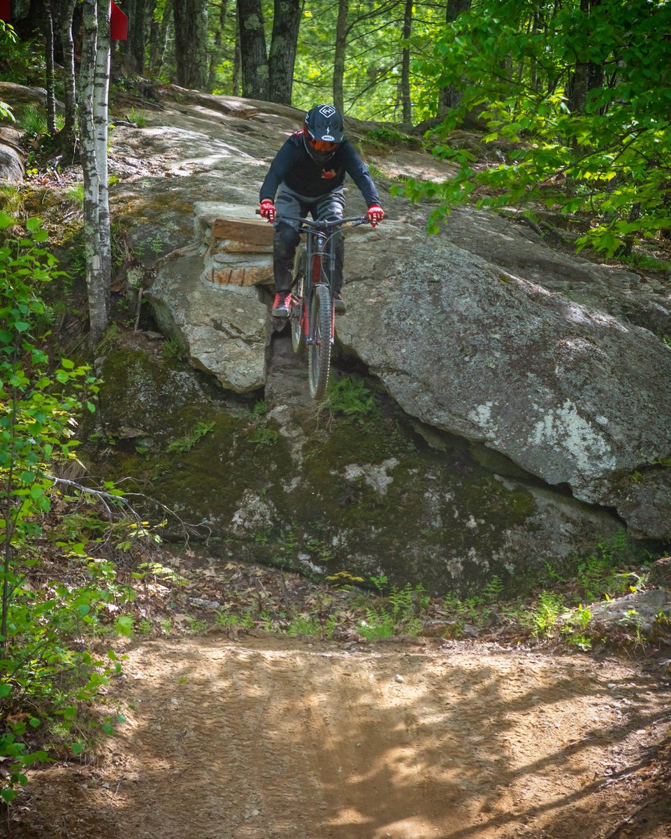 GregIrrgang's tweet photo. Friday don’t fail me now! Into the weekend like.......
@TrekBikes @Bontrager @Fasthouse_ @SRAMmtb @RockShox 
#trek #mtb #rockshox #bikes #Travel #dh #sram #Mountainbike #whenruleswerefew https://t.co/6rA9OJ5Gp7