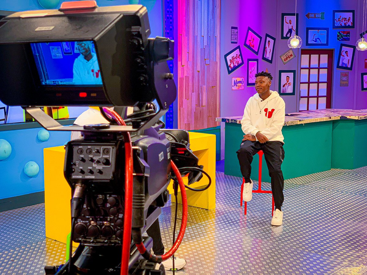 YotvLive's tweet image. Touchdown‼️
The talented @rickytylershow in studio talking all things music and more, stay tuned. 📺
#YoPartyFriyay