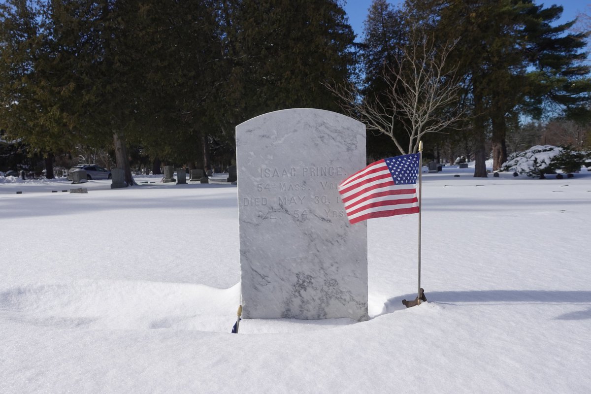 You can see that block under the snow to the left of his tombstone - erected only later, when someone recognized his service.
