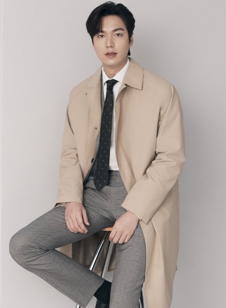 A prosecutor and the Sexytary