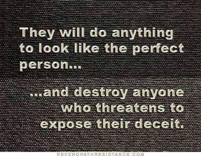 LeeVoue's tweet photo. @sam_mcwire @PaulPaulus13 @CdeNMaswerasei @Tendai_Media @PoliceZimbabwe @matandamoyo @ZACConline @mutami_susan The corrupt and  immorally  deficit are protected and those who speak  out are punished https://t.co/BXuzHutR37