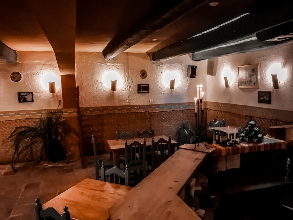 Looking for a cosy place to have dinner? Visit our restaurant Árbol de Montalvo, we have a delicious choice on our menu for every taste. Visit our website otavalohotel.com/restaurante-mo… to see our menu.

#otavalo  #ecuador #restaurants #menualacarte #goodfood