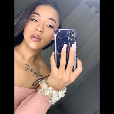 ChinequaW's tweet photo. #NewProfilePic https://t.co/1aDqqoCCHG