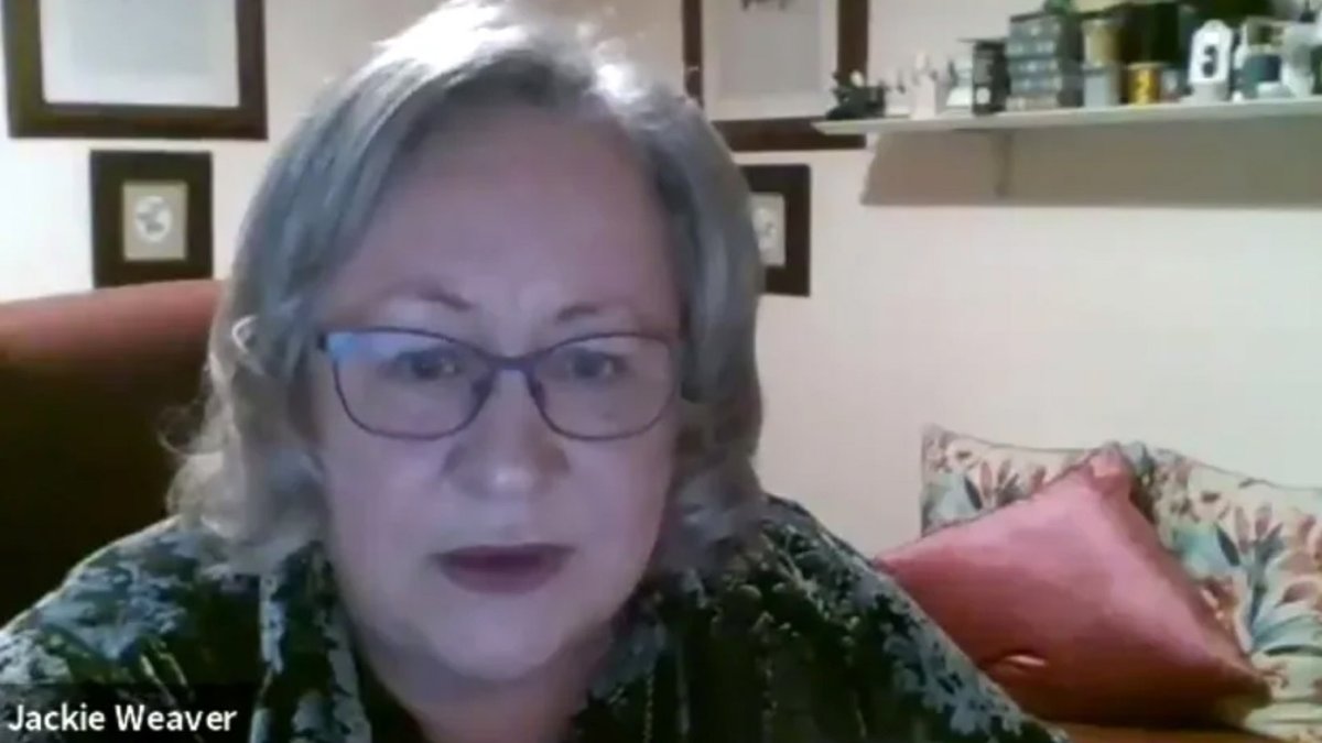 Will the real Jackie Weaver please stand up 👏 

We've got a free Keep It Clean kit with your name on it to help clean up the #HandforthParishCouncil mess 💦