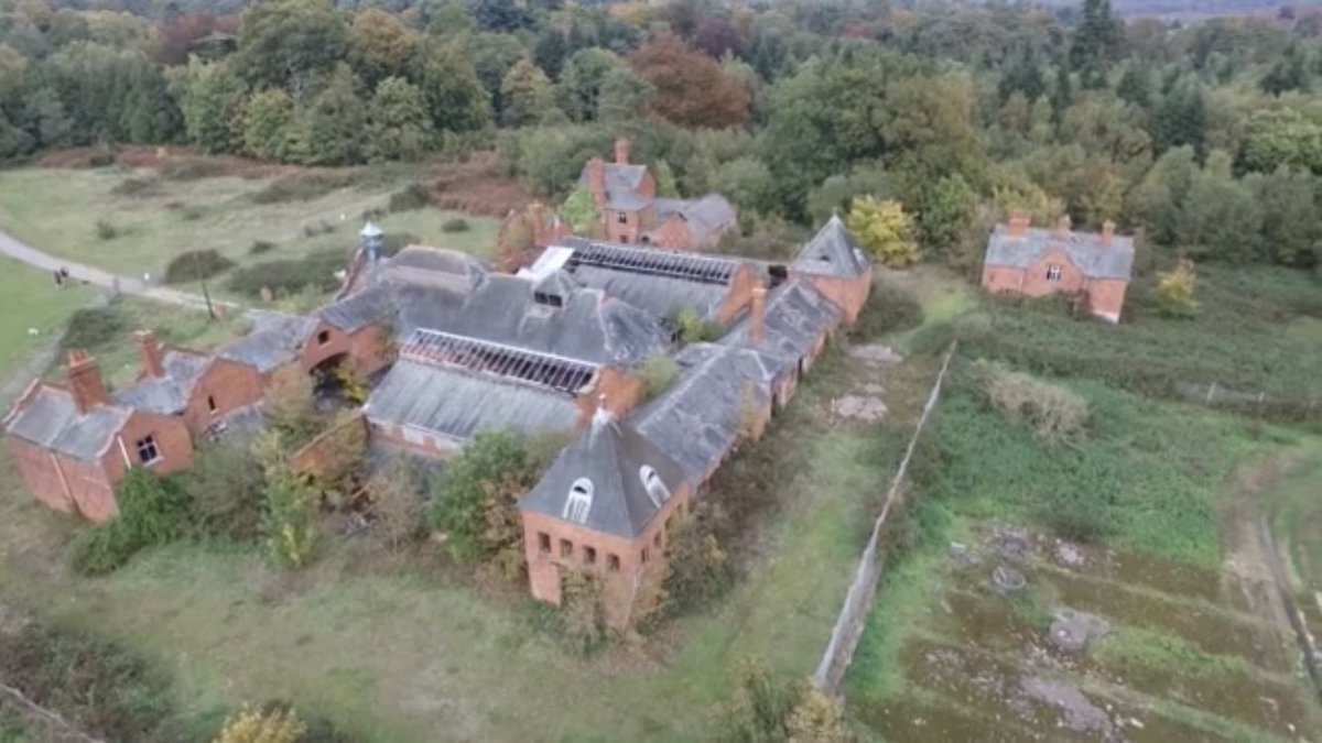 FarmBuildings's tweet photo. Important news from @SAVEBrit as they intervene to prevent the @DefenceHQ demolishing the beautiful but derelict unlisted model farm buildings of Minley Home Farm, Hampshire, on MOD land.
Details :- https://t.co/h428qSMfOy

Drone footage :- https://t.co/Nd4MagUieV https://t.co/cc6k0jWYoI